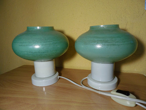 2 grüne Glasnachtischlampen , DDR